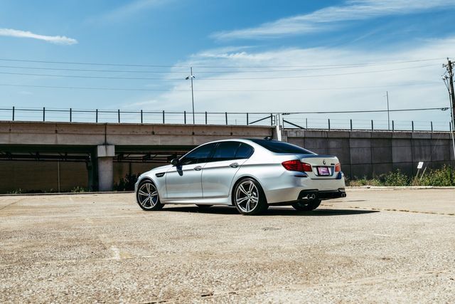 Used 2013 BMW M5 RWD image 21