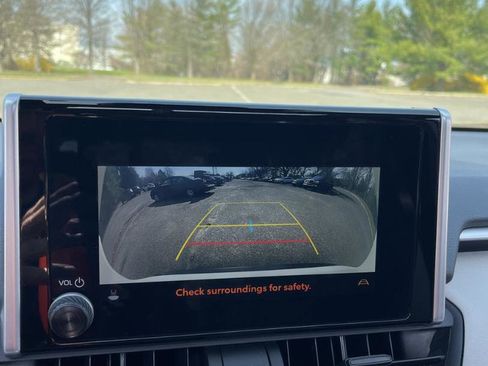 Used 2024 Toyota RAV4 XLE w/ Convenience Package image 20