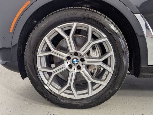 Used 2024 BMW X7 xDrive40i AWD/4WD image 9