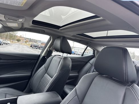 Used 2023 Nissan Maxima Platinum w/ Sport Mat Group image 8