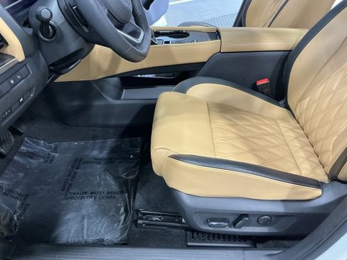 Used 2023 Nissan Rogue Platinum w/ Platinum Premium Package image 24