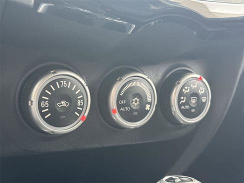 Used 2011 Mitsubishi Outlander Sport SE image 18