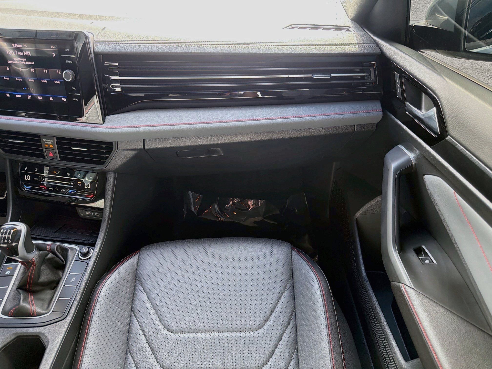 Used 2025 Volkswagen Jetta GLI Autobahn FWD image 17
