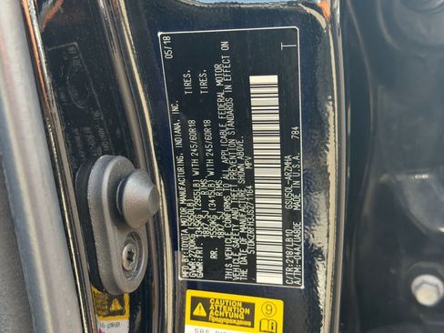 Used 2018 Toyota Highlander XLE FWD image 32