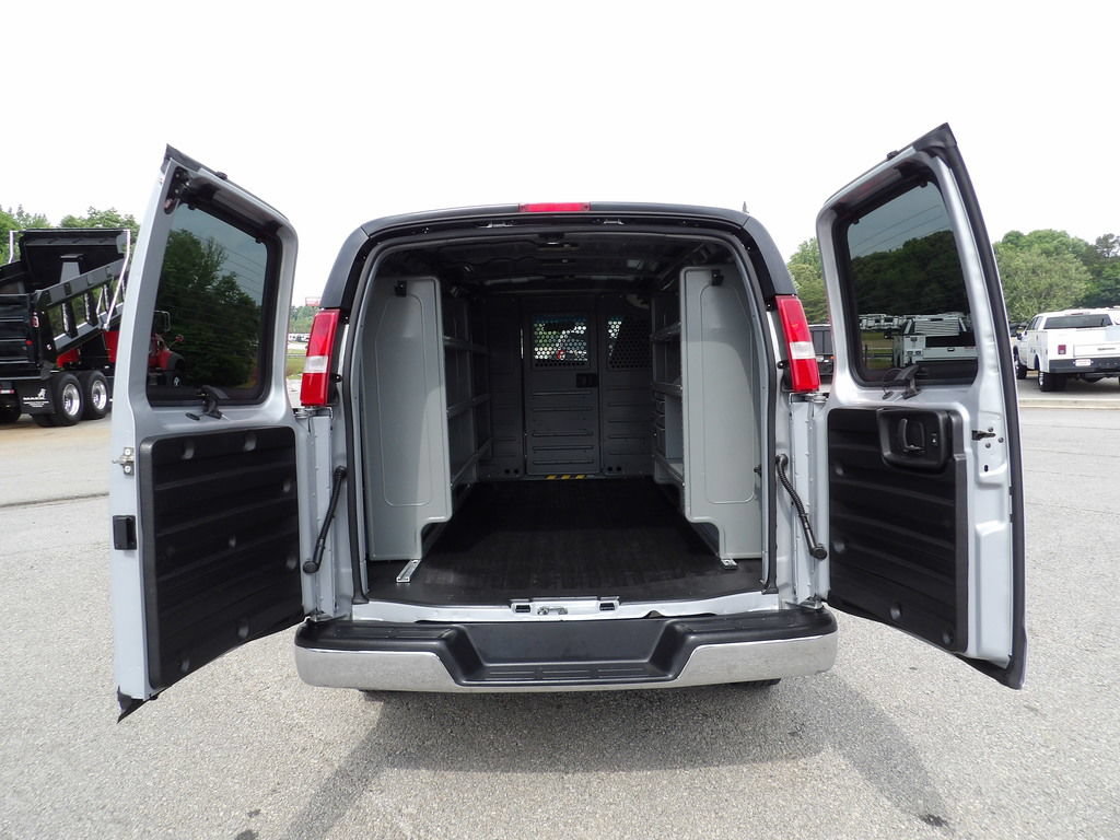 Used 2023 GMC Savana 2500 w/ Driver Convenience Package RWD image 40
