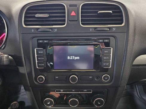 Used 2012 Volkswagen Golf TDI image 22