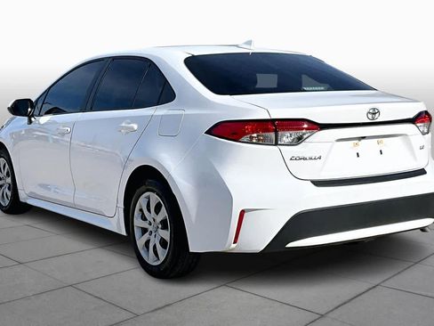 Used 2022 Toyota Corolla LE image 11