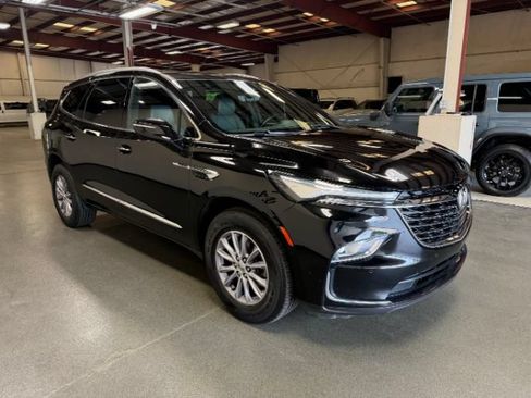 Used 2024 Buick Enclave Premium FWD image 6