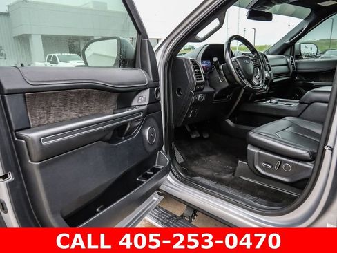 Used 2020 Ford Expedition Limited w/ Equipment Group 301A RWD image 32
