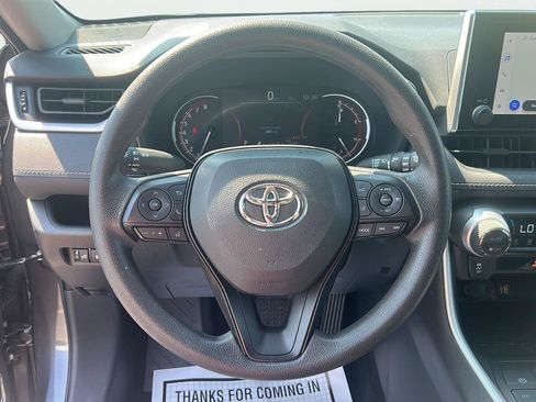 Used 2025 Toyota RAV4 XLE AWD/4WD image 16