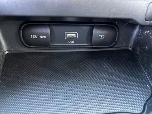 Used 2022 Kia Soul S image 19