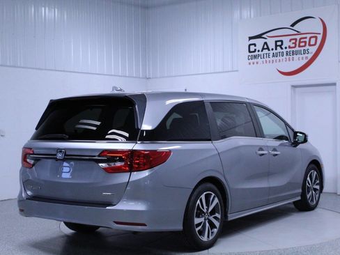 Used 2022 Honda Odyssey Touring image 5