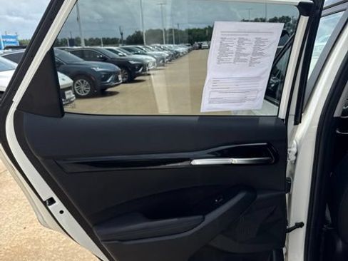 Used 2022 Kia Seltos S FWD image 12