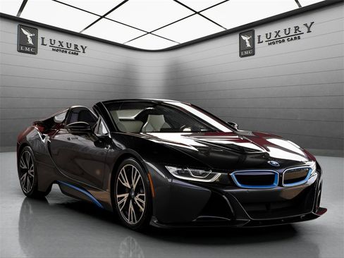 Used 2019 BMW i8 Roadster image 11