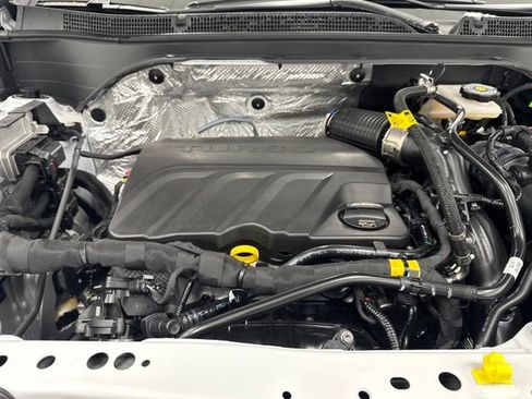 New 2026 Chevrolet Trax RS w/ Sunroof Package FWD image 37