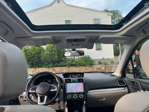Used 2017 Subaru Forester 2.5i Premium AWD/4WD image 20