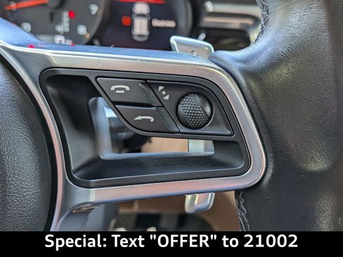 Used 2020 Porsche Macan AWD/4WD image 30