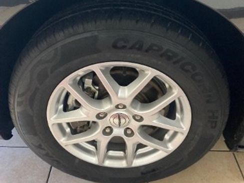 Used 2022 Chrysler Pacifica Touring-L FWD image 25