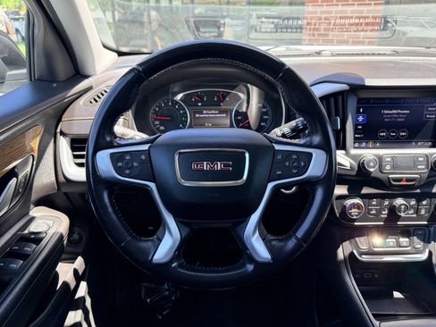 Used 2020 GMC Terrain SLE w/ Driver Convenience Package AWD/4WD image 11