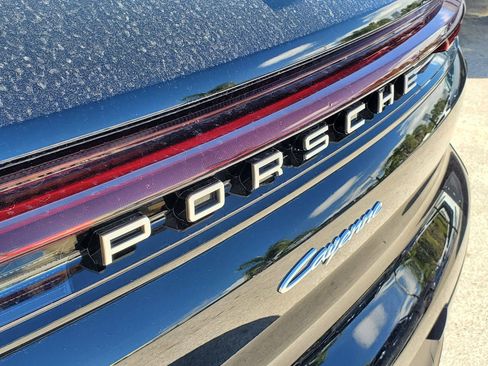 Used 2024 Porsche Cayenne image 6