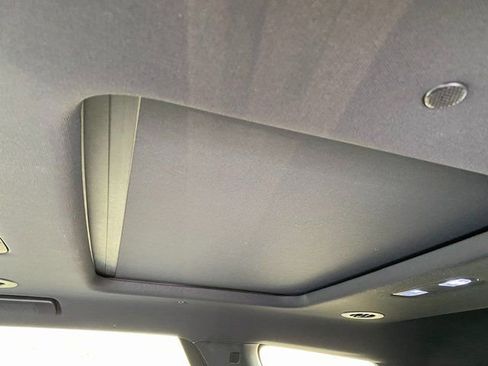 Used 2023 Buick Enclave Avenir w/ Avenir Technology Package image 16