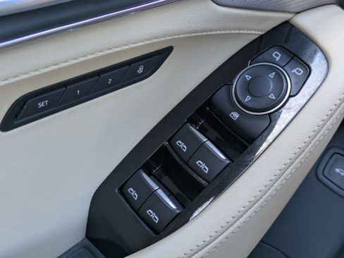 Used 2020 Cadillac CT5 Premium Luxury RWD image 18