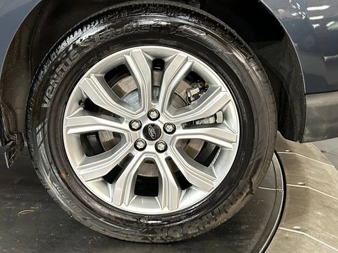 Used 2024 Ford Edge Titanium AWD/4WD image 27