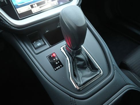 Certified 2025 Subaru Outback image 25