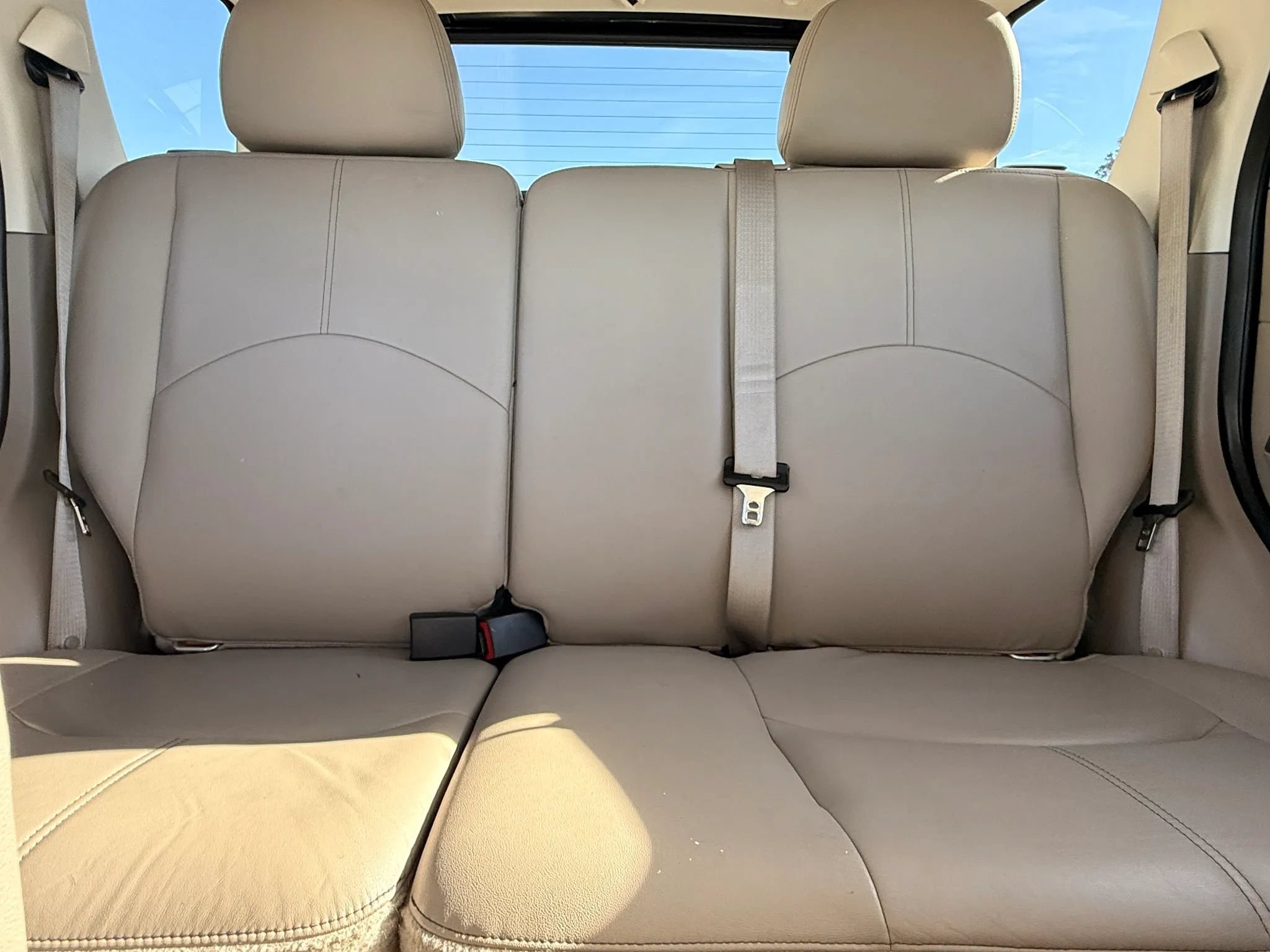 Used 2010 Mercury Mariner Premier FWD image 22