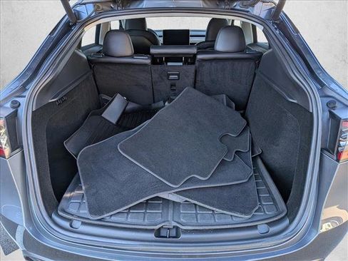 Used 2023 Tesla Model Y Long Range image 7