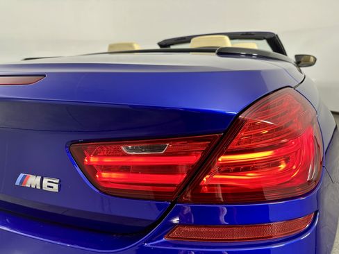 Used 2015 BMW M6 Convertible image 39