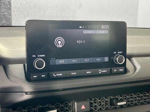 Used 2025 Honda Accord SE image 13