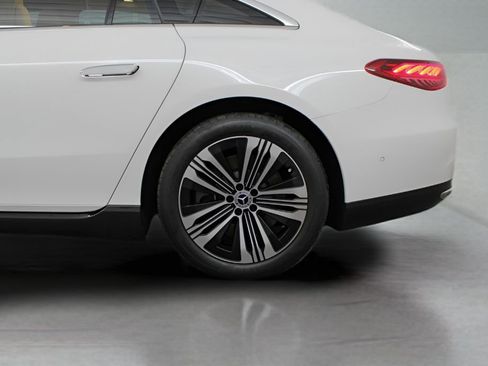 Used 2023 Mercedes-Benz EQS 450+ Sedan image 31