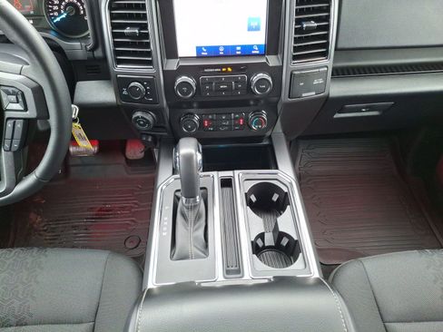 Used 2020 Ford F150 XLT w/ Equipment Group 302A Luxury AWD/4WD image 12
