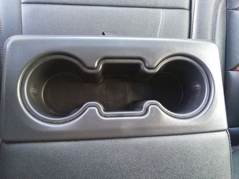 Used 2023 GMC Sierra 1500 AT4 w/ AT4 Preferred Package image 9