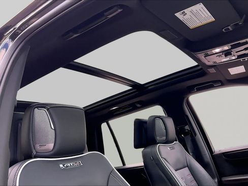 Used 2025 GMC Yukon AT4 Ultimate w/ LPO, Floor Liner Package AWD/4WD image 14