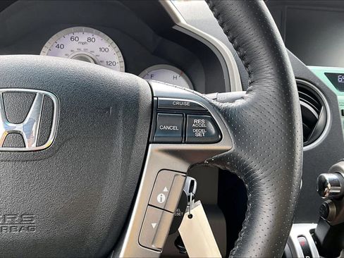 Used 2011 Honda Pilot Touring image 24