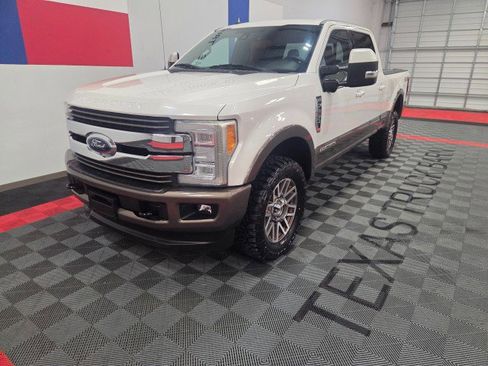 Used 2017 Ford F250 King Ranch w/ King Ranch Ultimate Package image 3