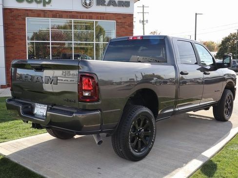 Used 2025 RAM 2500 Big Horn image 36
