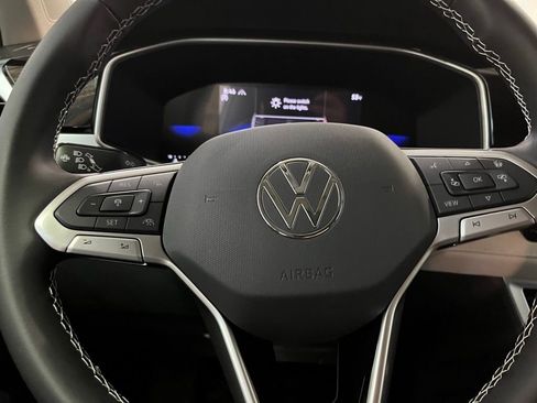 New 2026 Volkswagen Taos SE AWD/4WD image 21