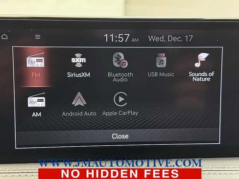 Used 2022 Genesis G70 2.0T image 29