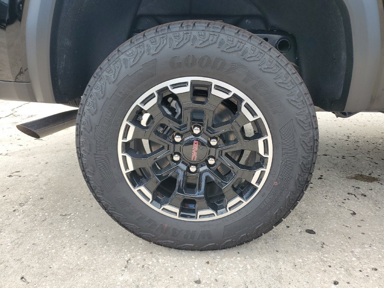 New 2026 GMC Canyon AT4 AWD/4WD image 6