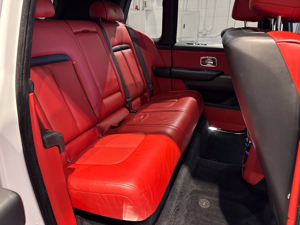 Used 2020 Rolls-Royce Cullinan AWD/4WD image 25