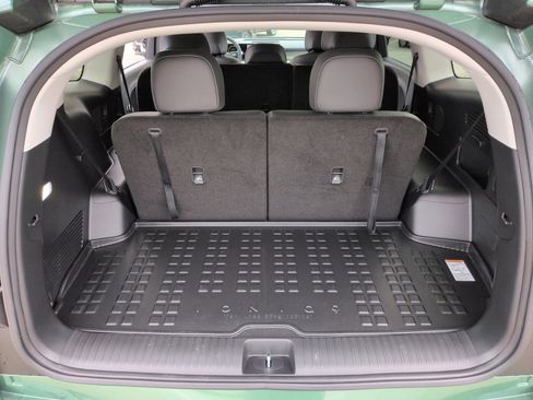 Used 2026 Hyundai Ioniq 9 SEL image 32