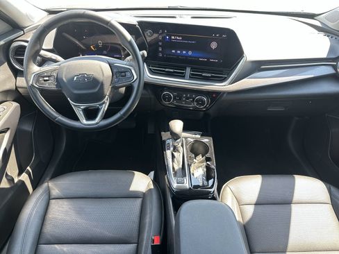 Used 2025 Chevrolet Trax ACTIV w/ Driver Confidence Package FWD image 18