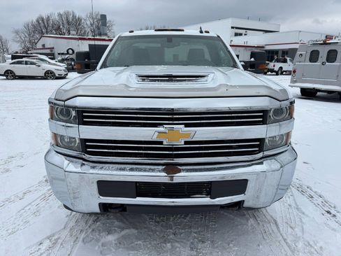 Used 2017 Chevrolet Silverado 3500 W/T image 8