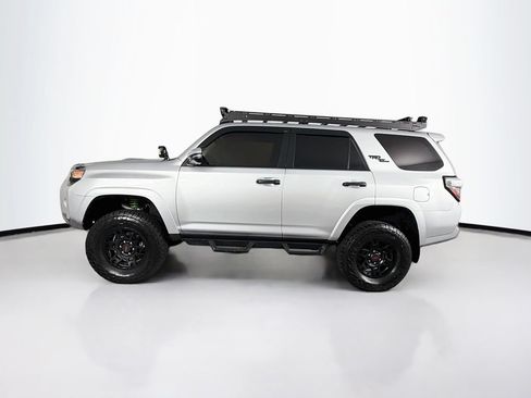 Used 2023 Toyota 4Runner TRD Off-Road Premium AWD/4WD image 6