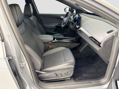 Used 2024 Volkswagen ID.4 S RWD image 19