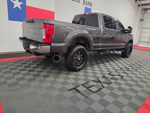 Used 2017 Ford F250 XLT w/ XLT Value Package AWD/4WD image 17