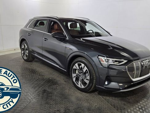 Used 2021 Audi e-tron Premium Plus w/ Premium Plus Package AWD/4WD image 1
